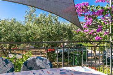 Apartments with terrace Trogir, Central Dalmatia