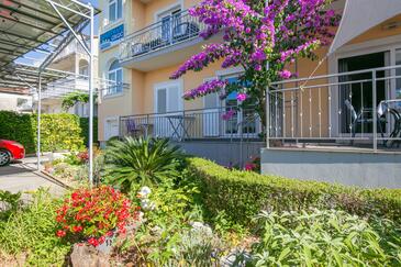 Apartments with terrace Trogir, Central Dalmatia