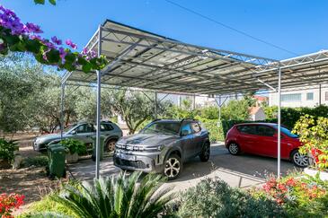 Apartments with terrace Trogir, Central Dalmatia