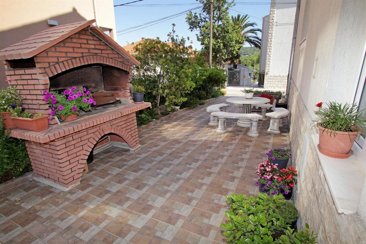 Апартаменти біля моря Трогір - Trogir - 24168