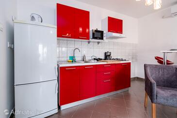 Apartmány s parkoviskom Novi Vinodolski - 2417