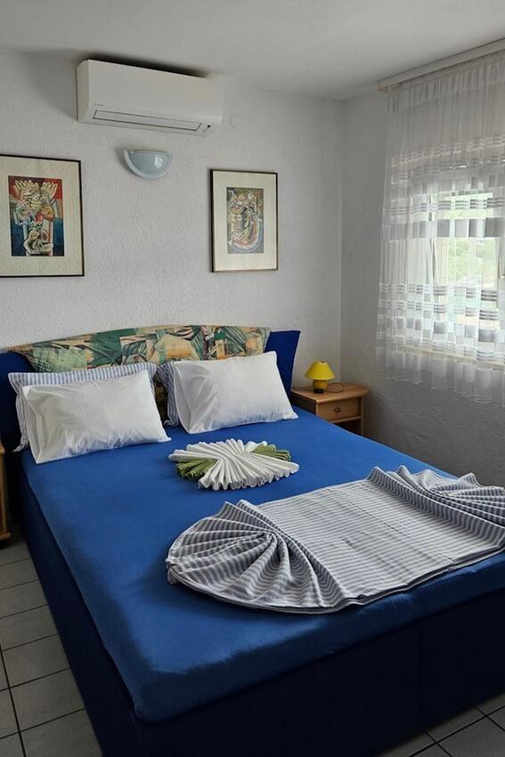 Appartamenti accanto al mare con piscina Baia Pribinja, Lesina - Hvar - 24171