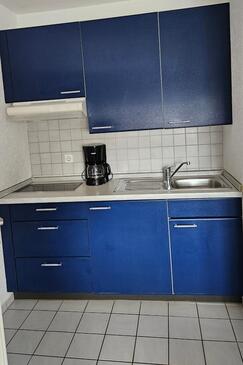 Ferienwohnungen am Meer mit Pool Bucht Pribinja, Hvar - 24171