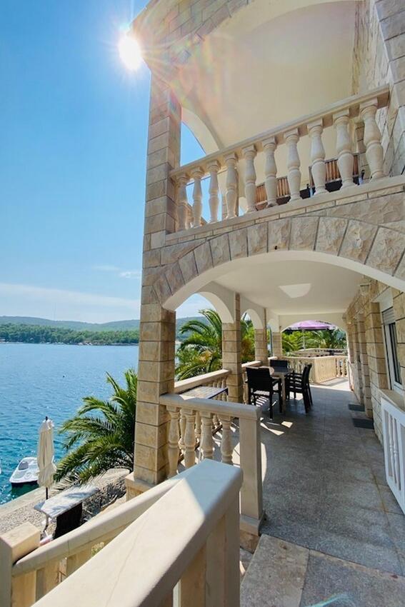 Appartamenti accanto al mare con piscina Baia Pribinja, Lesina - Hvar - 24171