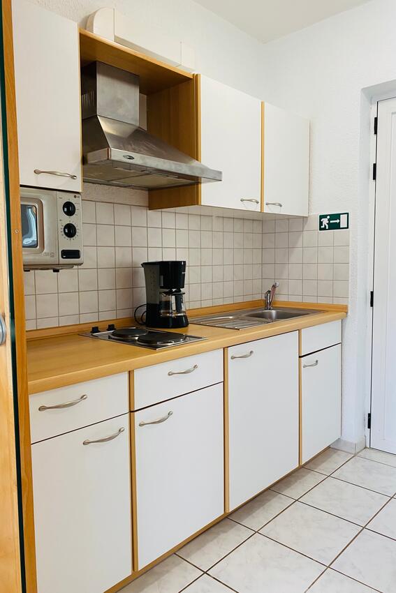 Apartamenty nad morzem z basenem Zatoka Pribinja, Hvar - 24171