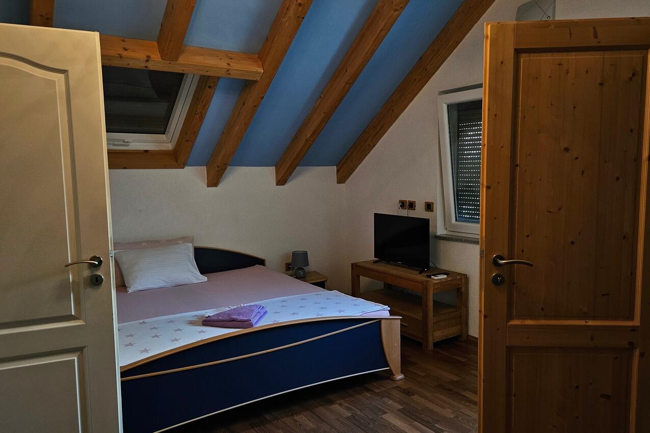 Апартаменты у моря с бассейном Бухта Прибинья - Pribinja, Хвар - Hvar - 24171