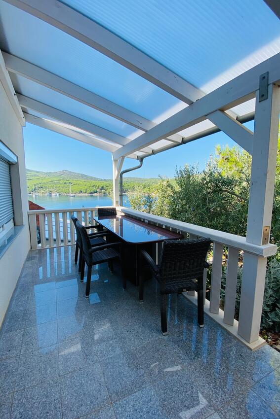 Апартаменты у моря с бассейном Бухта Прибинья - Pribinja, Хвар - Hvar - 24171