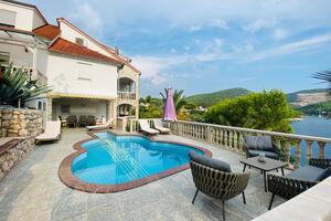 Appartements près de la mer avec la piscine Baie Pribinja, Hvar - 24171