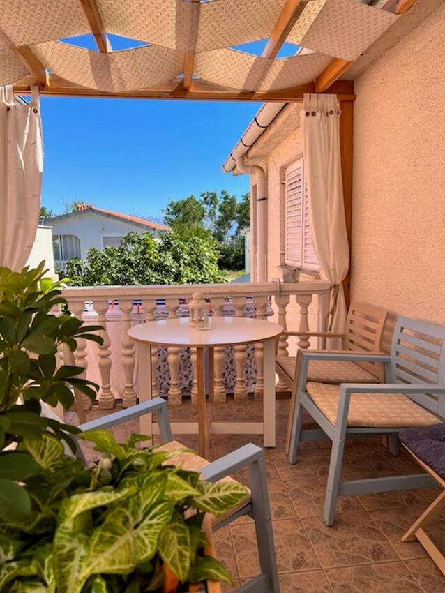 Ferienwohnungen mit Parkplatz Sabunike, Zadar - 24172
