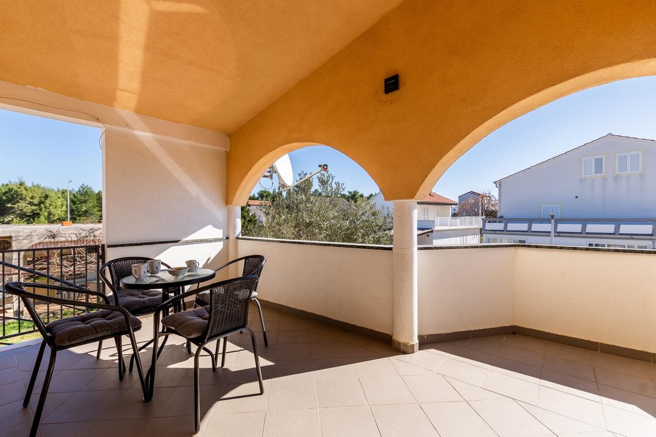 Апартаменты с парковкой Вир - Vir - 24173