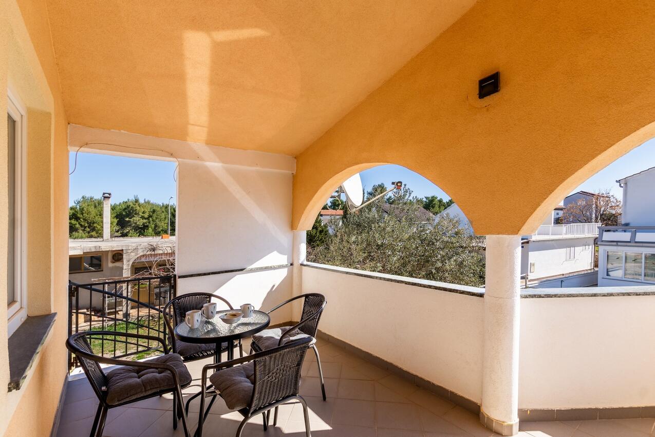 Апартаменты с парковкой Вир - Vir - 24173