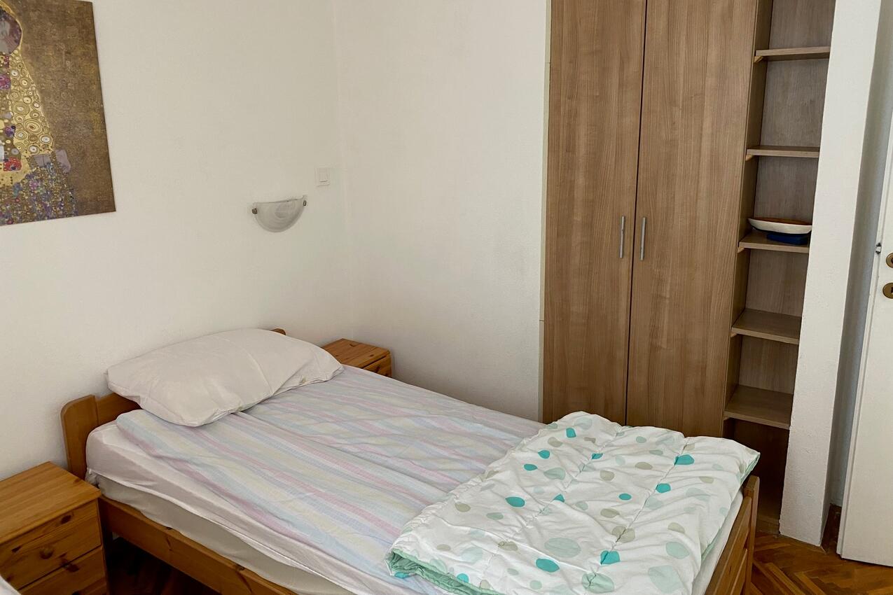 A-24177-a - Alloggi privati - Appartamenti accanto al mare Kukljica, Ugliano - Ugljan