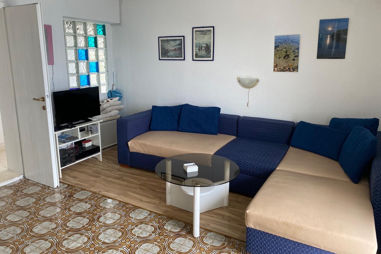 A-24177-a - Alloggi privati - Appartamenti accanto al mare Kukljica, Ugliano - Ugljan