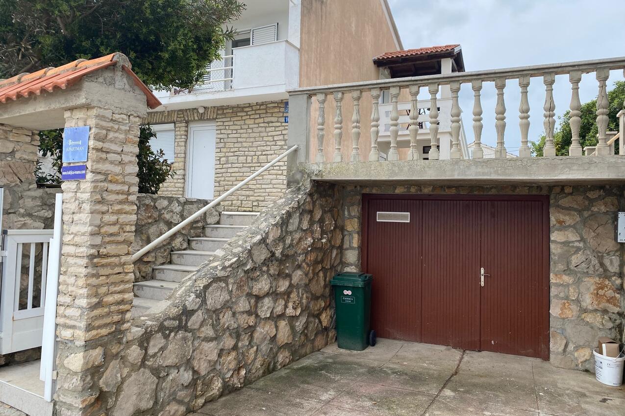 Parcheggio - Appartamenti accanto al mare Kukljica, Ugliano - Ugljan