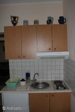 Appartamenti e camere con parcheggio Novi del Vinodol - Novi Vinodolski - 2418