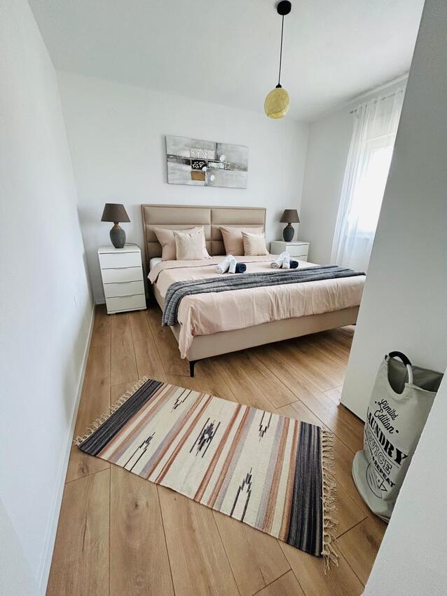 Appartamenti accanto al mare Marina, Traù - Trogir - 24180