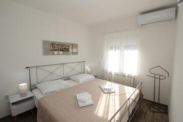 Apartmanok a tenger mellett Punat, Krk - 24183