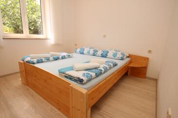 Lejlighedens parkeringsplads Baska, Krk - 24184