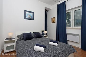 Ferienwohnungen mit Parkplatz Kostrena, Rijeka - 24185