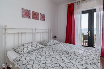 Family-friendly apartments with swimming pool Novi Vinodolski - 2419