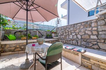 Family-friendly apartments with swimming pool Novi Vinodolski - 2419