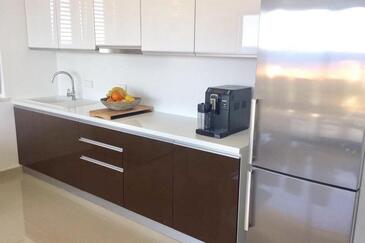 Ferienwohnungen mit Pool für Familien Mandre, Pag - 24196