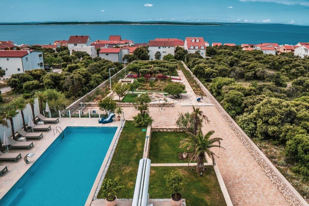 Appartamenti con piscina per famiglie Mandre, Pago - Pag - 24196