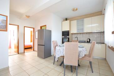 Dvoupokojový apartmán Vinišće, Trogir (A-24197-a(