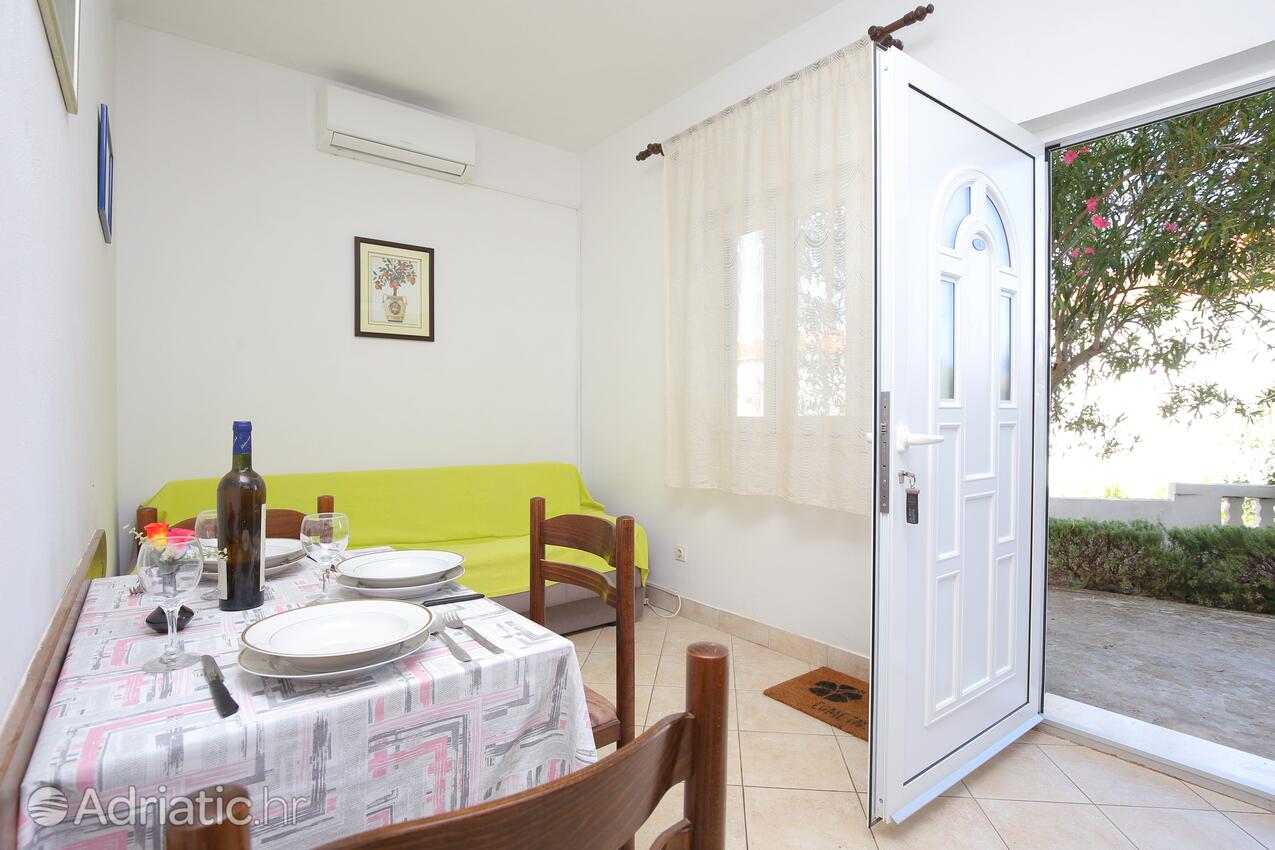 Apartamenty nad morzem Vinisce, Trogir - 24197