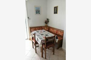 2-Zimmer-Ferienwohnung Vinisce 2-Zimmer-Ferienwohnung Vinisce, Trogir (A-24197-c)