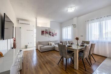 Kaštel Kambelovac, Stue i overnattingstype apartment, WiFi.