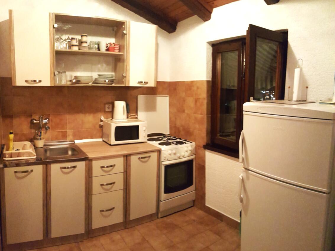 Appartamenti accanto al mare Stretto - Tisno, Morter - Murter - 24209