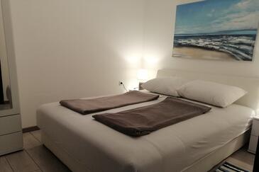 Apartmaji s parkingom Jadranovo, Crikvenica - 24210