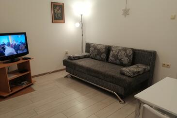 Jadranovo, Camera di soggiorno nell'alloggi del tipo apartment, animali domestici ammessi e WiFi.