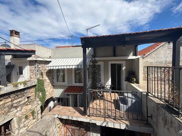 Apartments by the sea Tkon, Pašman - 24211