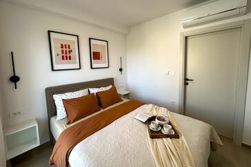 Luxusvilla mit Parkplatz Pakostane, Biograd - 24223