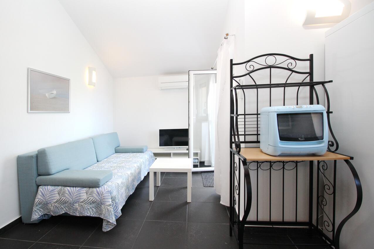 Ferienwohnungen mit Parkplatz Baska, Krk - 24227