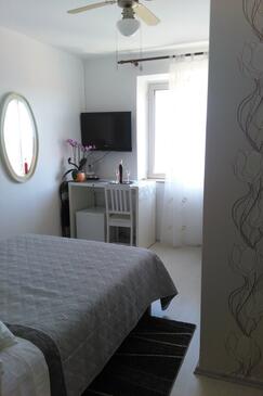 Korčula, Spalnica v nastanitvi vrste room, dostopna klima in WiFi.