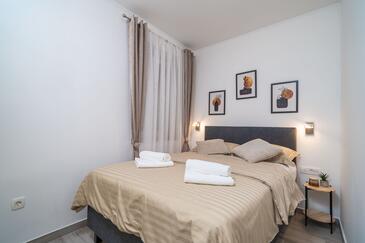Apartamentos y habitaciones con parking Ston, Peljesac - 24234