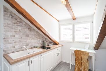 Apartamentos y habitaciones con parking Ston, Peljesac - 24234