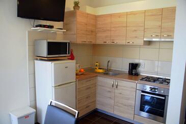 Ferienwohnungen mit Parkplatz Bibinje, Zadar - 24235