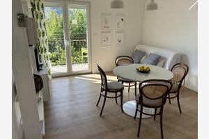 Dvoupokojový apartmán Žrnovnica, Split (A-24236-a)