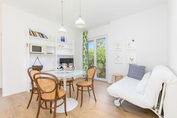 Stue Žrnovnica, Stue i overnattingstype apartment, WiFi.