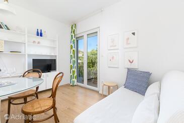 Ferienwohnungen mit Parkplatz Zrnovnica, Split - 24236