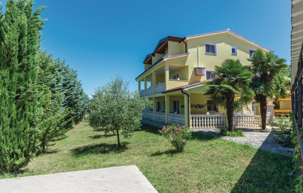 Apartmani s bazenom pogodni za obitelji s djecom Valkarin, Poreč - 24238