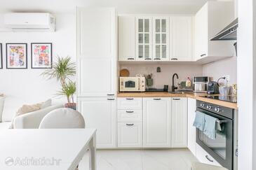 Apartments with WiFi Split - 24241