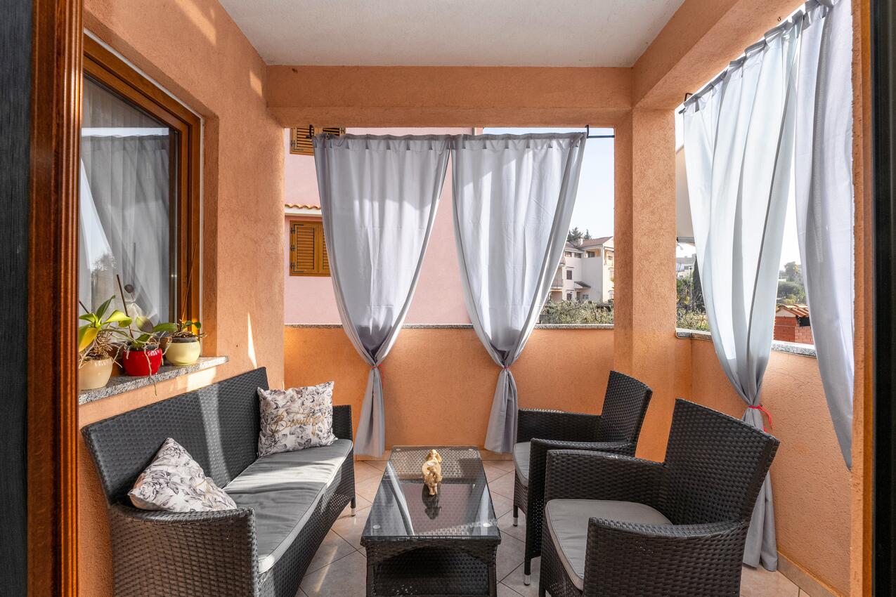 Ferienwohnungen mit Parkplatz Mugeba, Porec - 24244