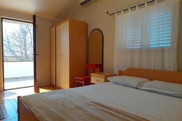 Ferienhaus mit Parkplatz Peroj, Fazana - 24246