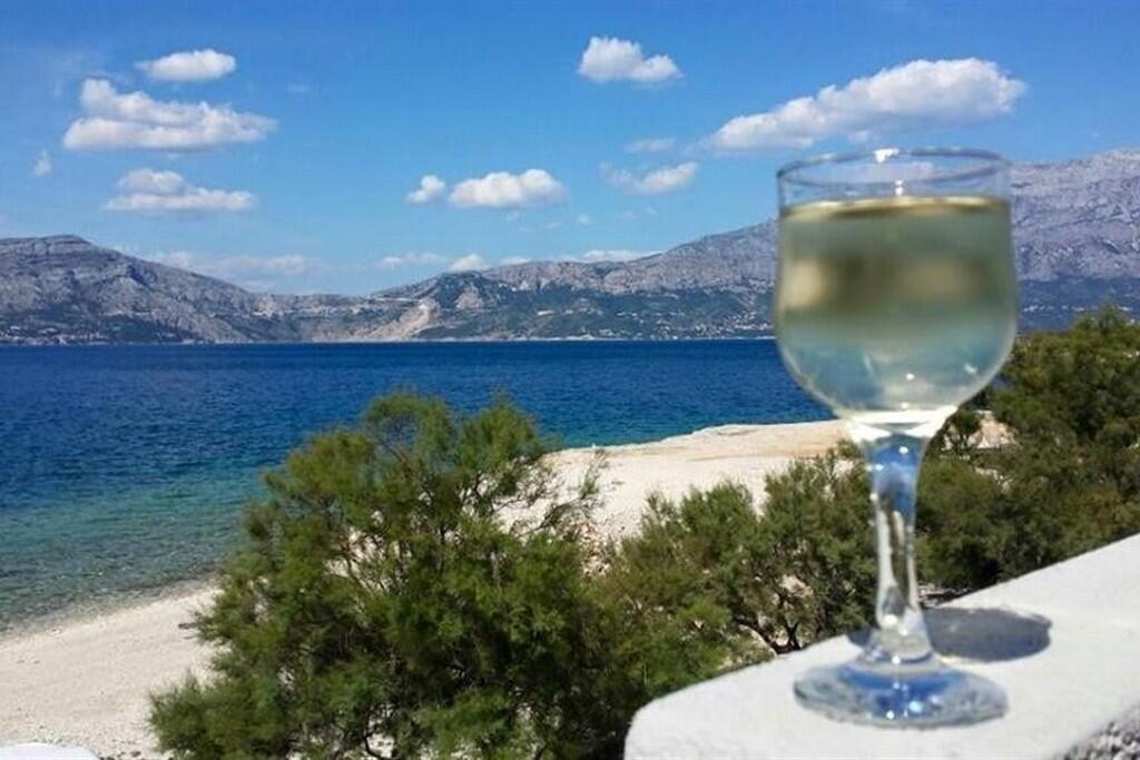 Appartamenti con piscina per famiglie Povlja, Brazza - Brač - 24248