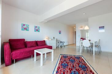 Lejligheder med pool egnet til familier med børn Sveti Petar, Biograd - 24260